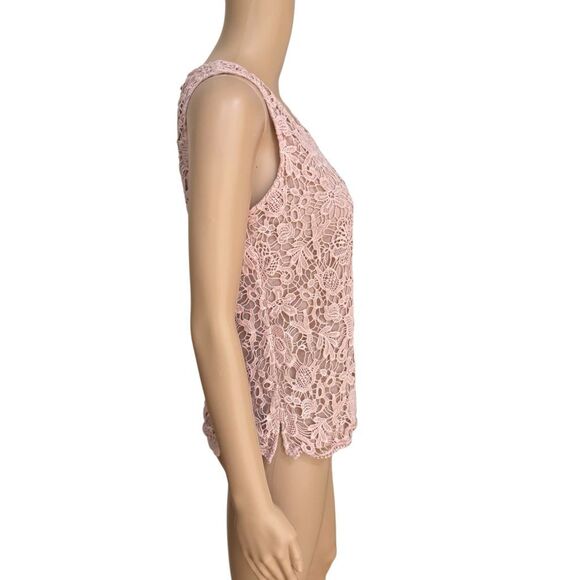 Chico’s sleeveless knit lace top in dusty rose size 1 or M - Picture 2 of 6